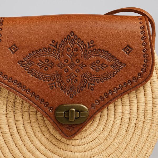 Madeina Handwoven Straw & Leather Crossbody Bag - Image 2