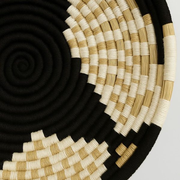 Handwoven Moroccan Raffia Basket Plate – Artisan Berber Decor close up